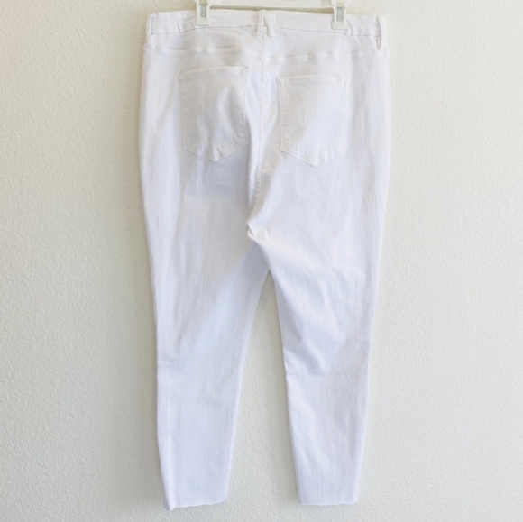 NWT Good American Good Legs Cascade Hem Jeans- 22 - Picture 4 of 7